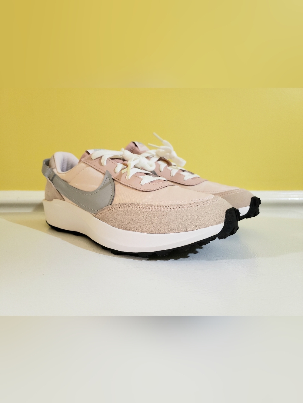 NIKE Women's Waffle Debut Athleisure Sneakers (10) Pink Oxford/Pearl Pink/Gray - Picture 3 of 9